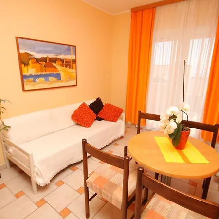 By The Sea Tucepi, Makarska - 6806 * Tučepi