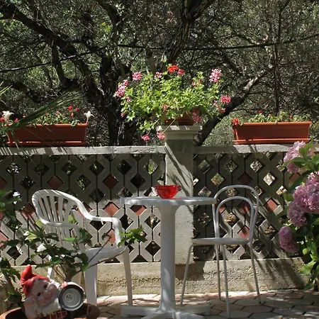Apartman By The Sea Tucepi, Makarska - 6806 *